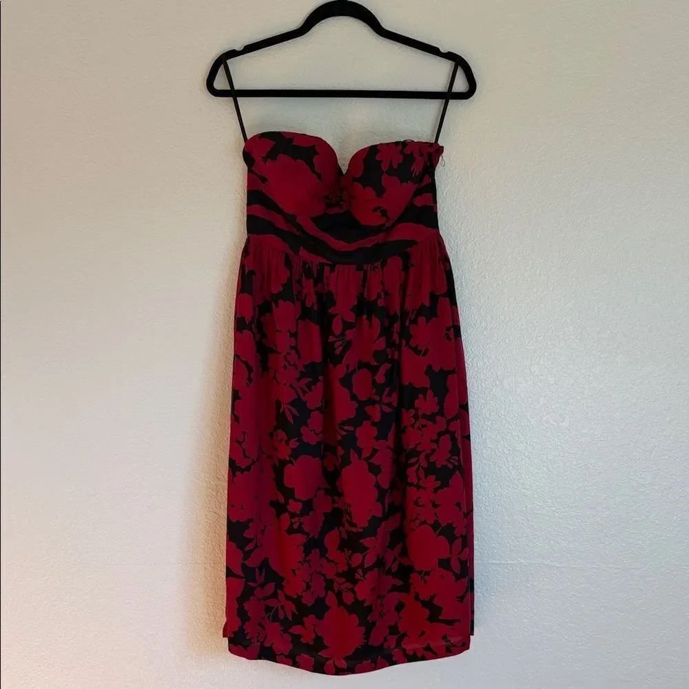 TIBI Elegant Red and Black Floral Strapless holiday party Dress 8